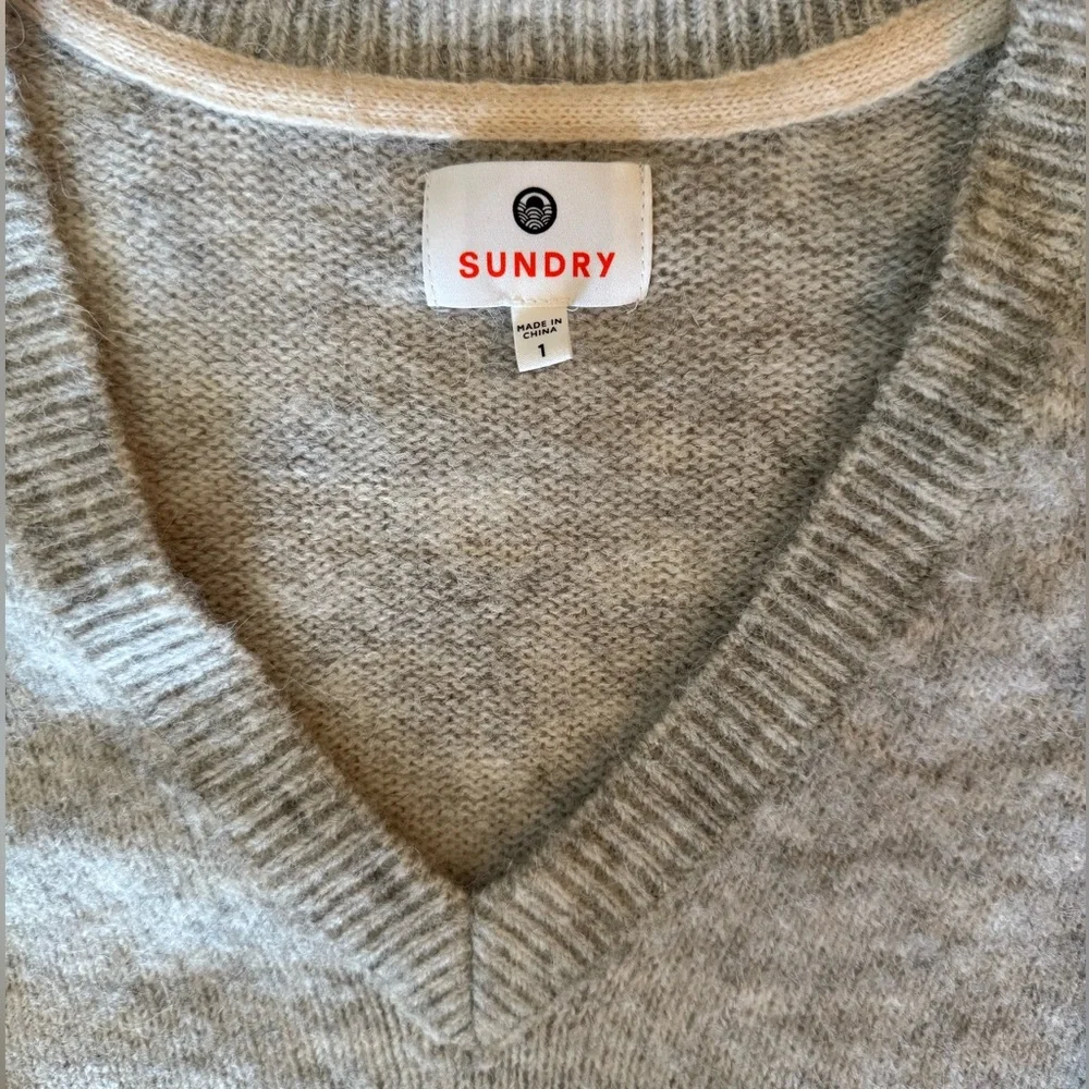 Sundry Light Gray V-Neck Sweater with Pastel Stripe Sleeve - Picture 4 of 9